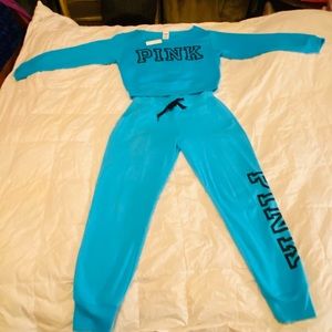 NWT PINK Victoria's Secret 2 Piece Outfit